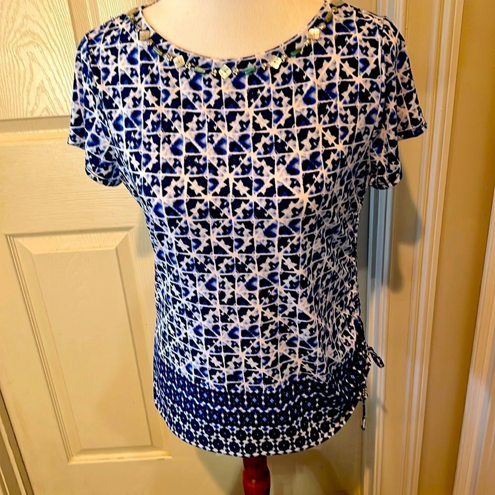 Ruby Rd. Top Size Small Cute and like new.